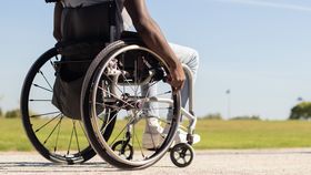 Lege nouă după umilirea persoanelor cu handicap ireversibil. Certificatele acestora vor fi pe o perioadă nedeterminată